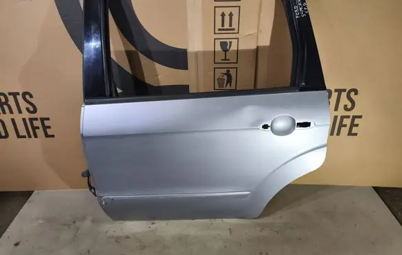 Ford S-MAX Rear door 