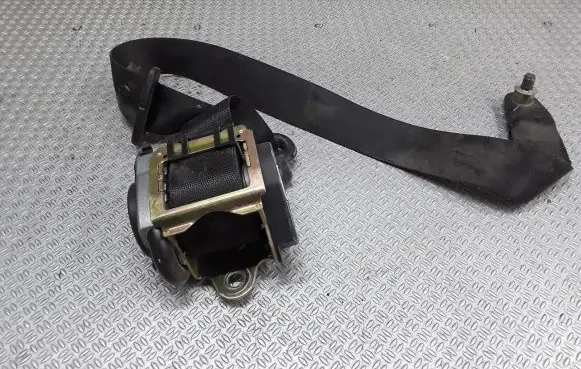 Mercedes-Benz Vaneo W414 Front seatbelt 561009901