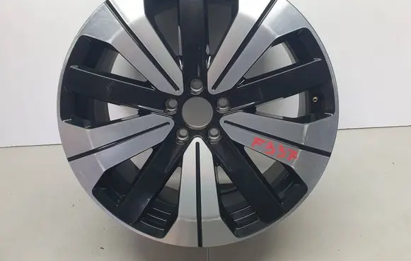 Volvo XC40 R19 alloy rim 32143627 F337