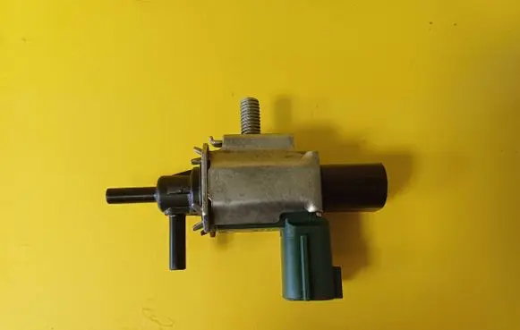 Mazda 6 Turbo solenoid valve K5T46593