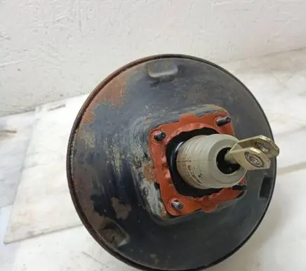 Mercedes-Benz W123 Brake booster 3686202034