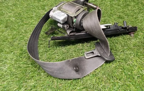 KIA Sportage Front seatbelt 888201F900