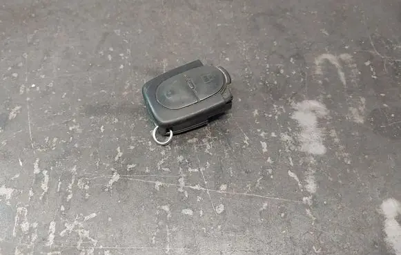 Volkswagen Bora Ignition key/card 1J0959753A