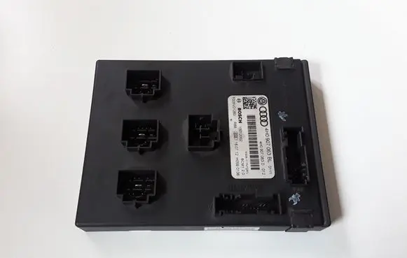 Volkswagen Touareg II Comfort/convenience module 4H0907063BL
