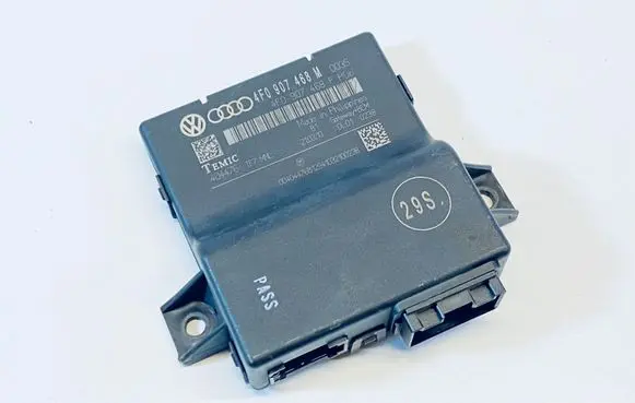 Audi A6 S6 C6 4F Gateway control module 4F0907468M 4F0907468F
