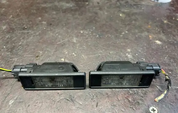 Number plate light