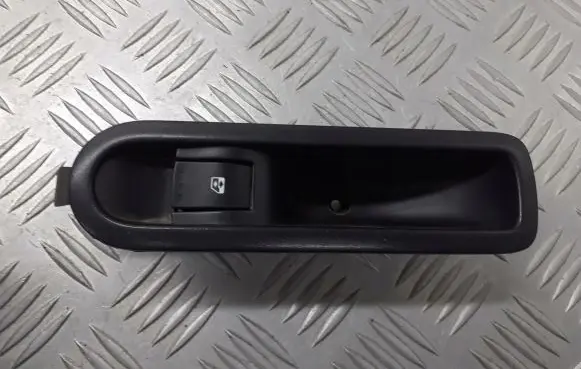 Renault Megane II Electric window control switch 156013870