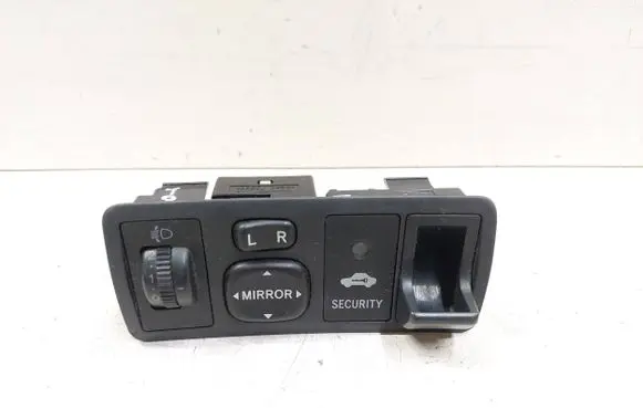 Toyota Corolla E120 E130 Wing mirror switch 183574