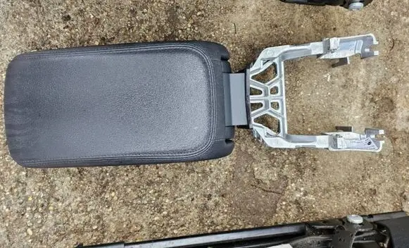 Audi A3 S3 8V Armrest 