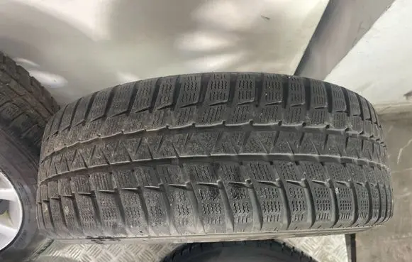 Volvo V70 R17 alloy rim 
