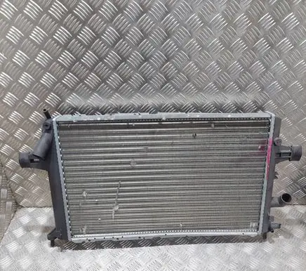 Opel Astra G Coolant radiator