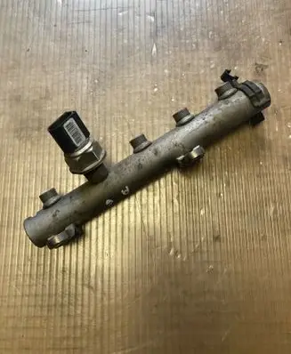 Fuel pressure sensor