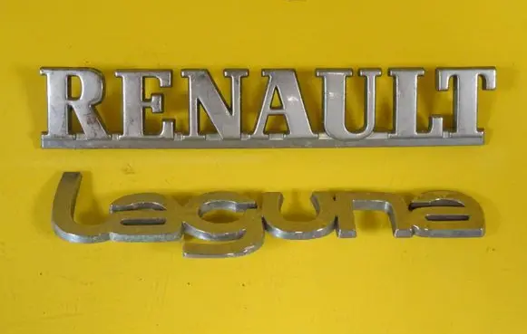 Renault Laguna I Manufacturers badge/model letters 