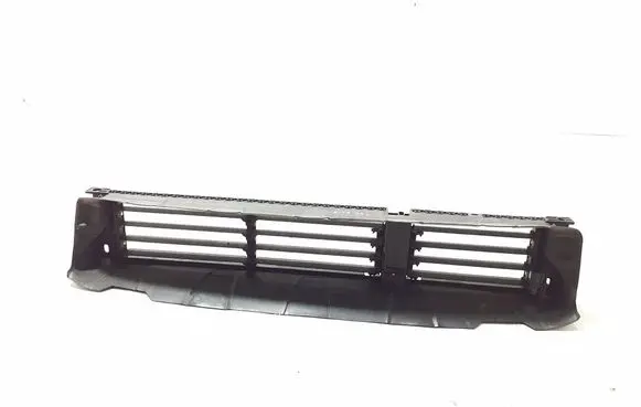 Nissan X-Trail T33 Intercooler air channel guide 214216RA0A