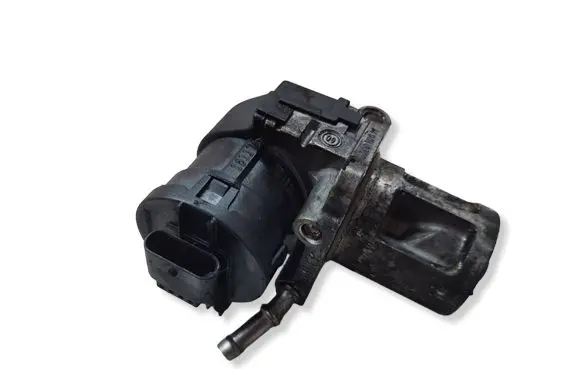 Mercedes-Benz E C207 W207 EGR valve A6421401060