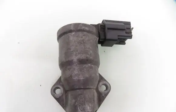 Volvo S40, V40 Idle control valve (regulator) 8670419