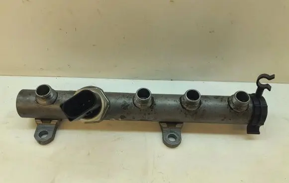 Audi A6 S6 C6 4F Fuel main line pipe 059130758E 059130089AB