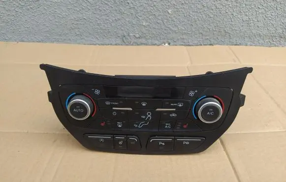 Ford Kuga II Climate control unit GJ5T-18C612-DJ