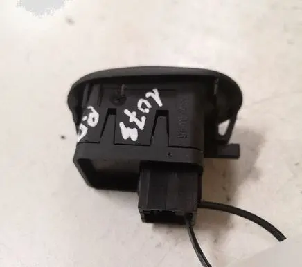 Citroen C3 Electric window control switch 96401469XT