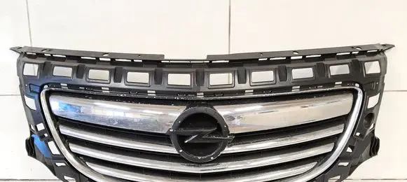 Front bumper upper radiator grill