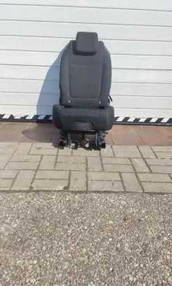 Peugeot 5008 Rear seat kodo