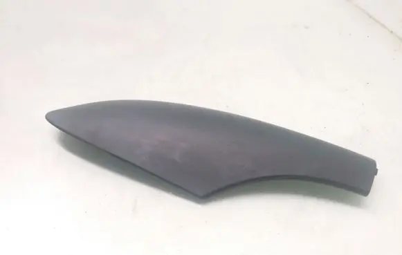 Volkswagen PASSAT B5 Roof bar rail cover 3B9860150A