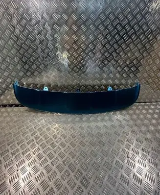 Tailgate/trunk spoiler