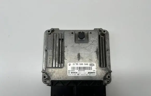 Opel Insignia A Engine control unit/module 55595540 55579447 86ABS4733470923