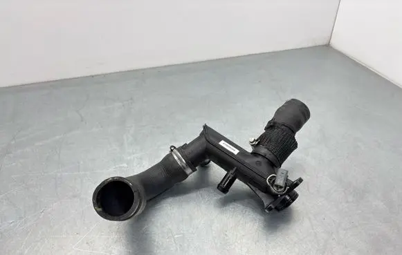 Land Rover Defender Engine coolant pipe/hose K6D38A512AA