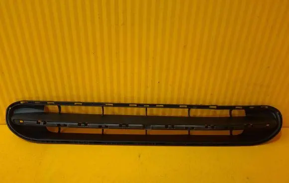 Fiat 500L Bonnet/hood grill 735650514