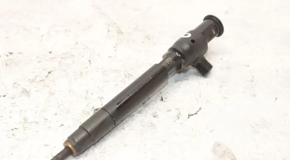 Fuel injector