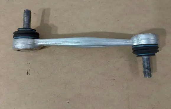 Front anti-roll bar/stabilizer link