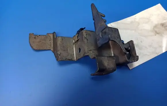 Mercedes-Benz E W212 other engine part A6510940641