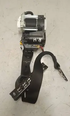 Mercedes-Benz E W214 Front seatbelt A2548601601