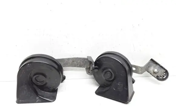 Volvo S60 Horn signal 30796896 30796897