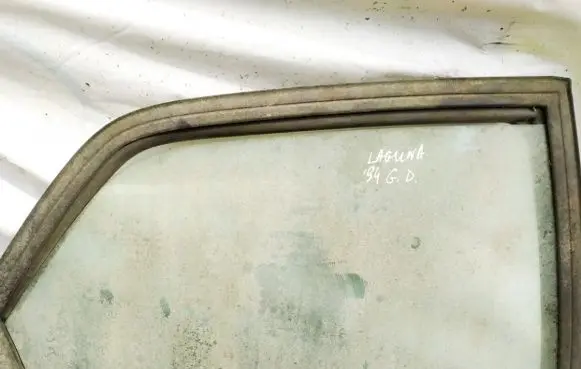 Renault Laguna I Rear door window glass