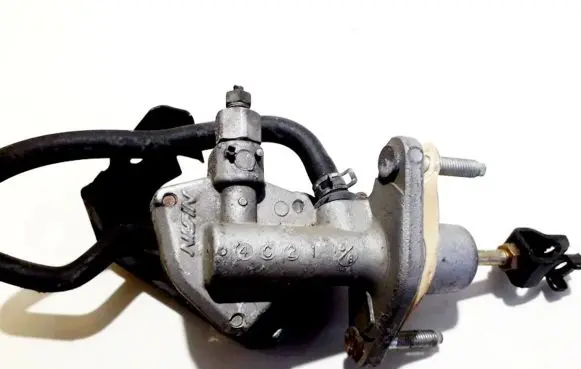 Clutch master cylinder