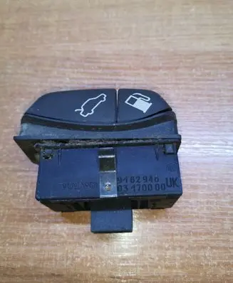 Volvo S70 V70 V70 XC Tailgate opening switch 9162946