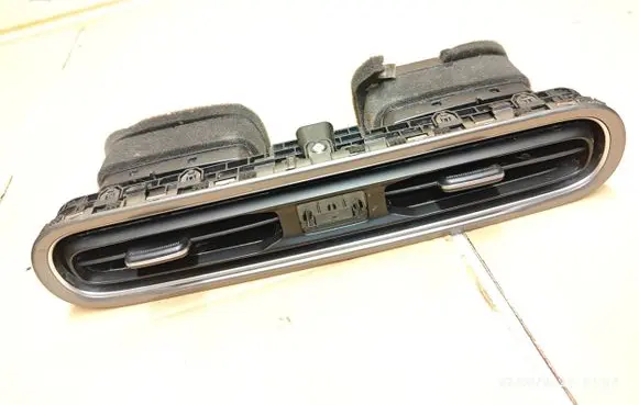 Hyundai Kona I Dash center air vent grill 97410J9AB AD2HC1 202011100374