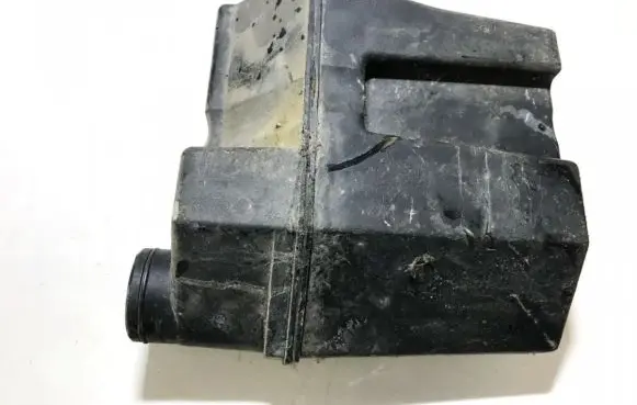 Intake resonator