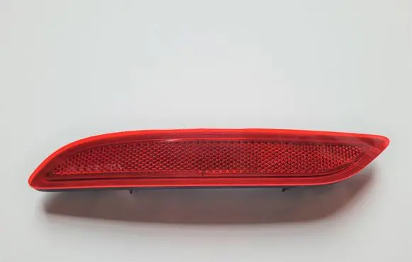 Chrysler Pacifica Rear tail light reflector 68230395AA