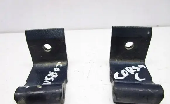 Opel Corsa C Tailgate/trunk/boot hinge