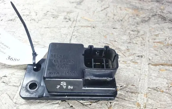 Mazda 6 Window washer relay 3301061091