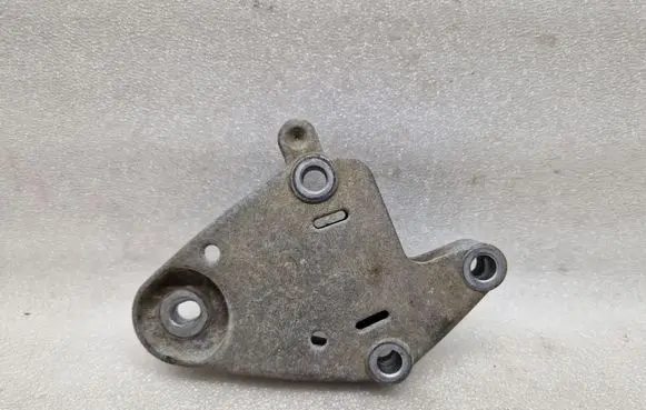 Renault Laguna I Engine mounting bracket 7700817492C