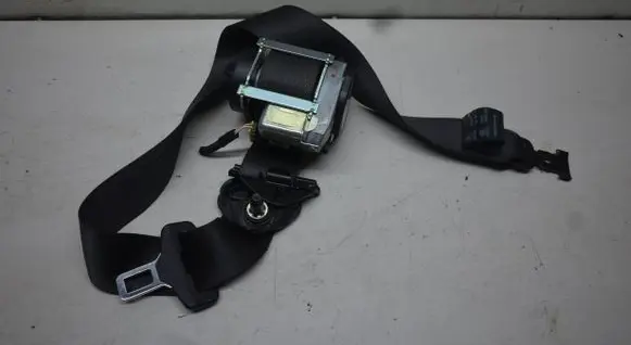 Opel Astra J Front seatbelt 13394799