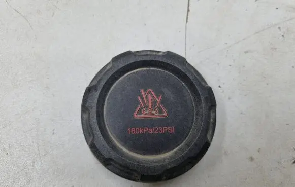 Volkswagen ID.3 Coolant expansion tank/reservoir cap 200121321A