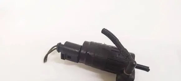 Audi A3 S3 8P Windscreen/windshield washer pump 