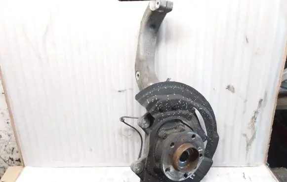 BMW X5 E70 Front wheel hub spindle knuckle 6773784