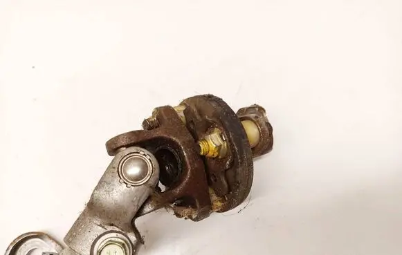 Lexus RX 300 Steering column universal joint 