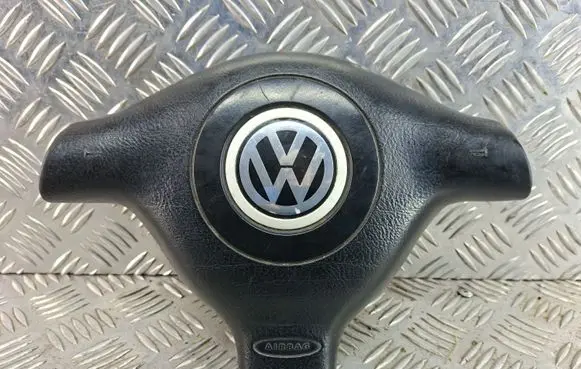 Volkswagen PASSAT B5 Steering wheel airbag 3B0880201AL